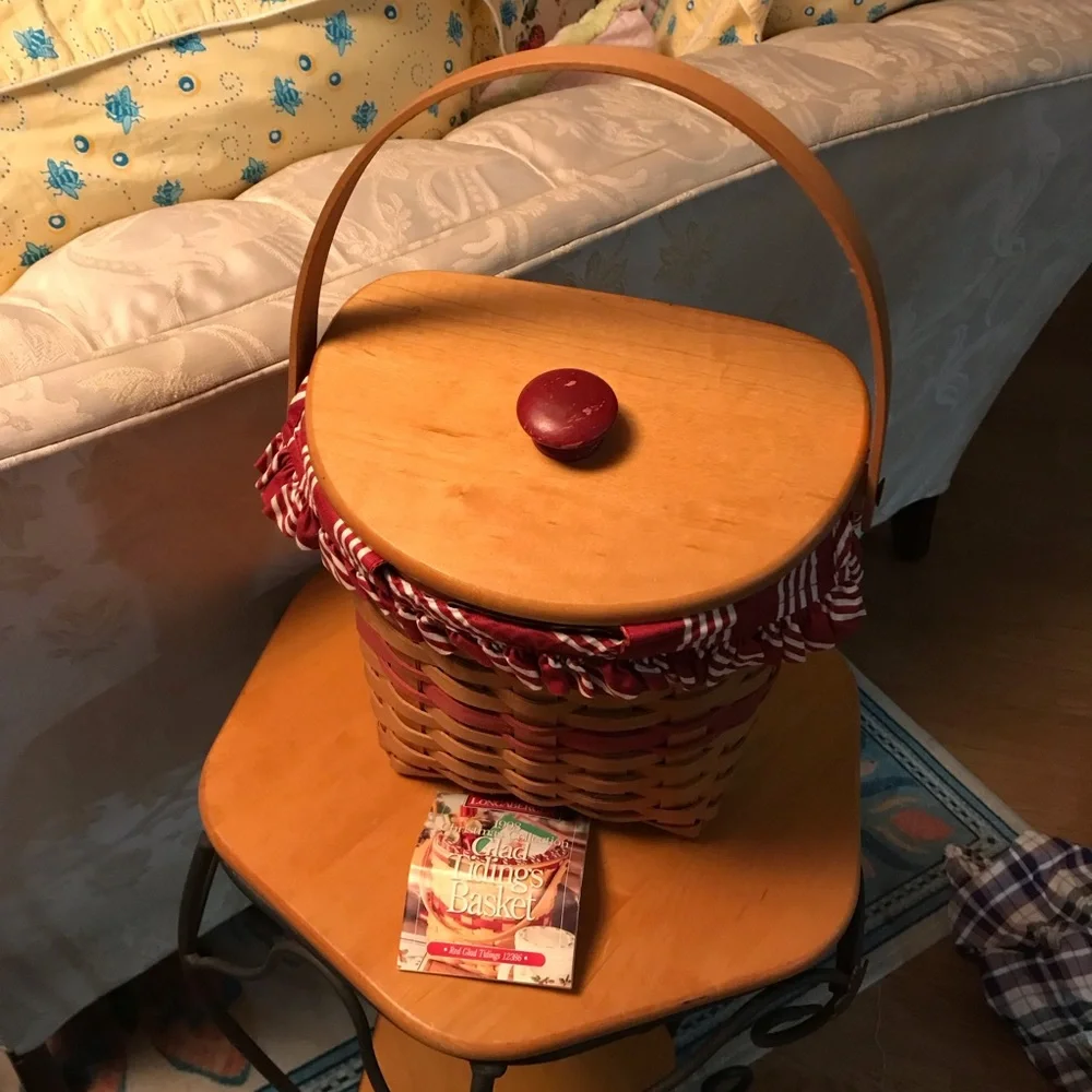 Longaberger Glad tidings basket 1998